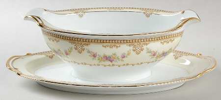 Monnette Gravy Boat with Attached Underplate