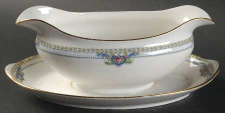 Montclare Gravy Boat with Attached Underplate