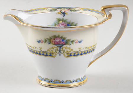Montebelle Creamer