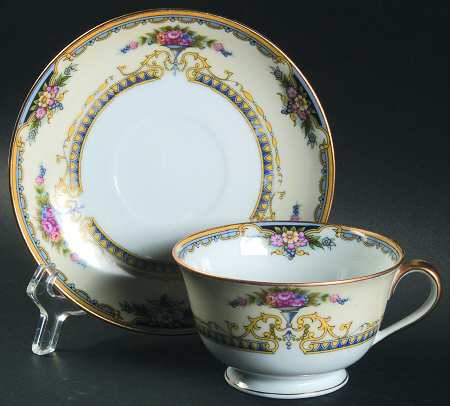 Montebelle Footed Cup & Saucer Set