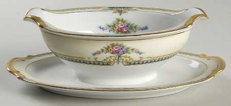 Montebelle Gravy Boat with Attached Underplate