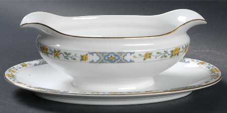 The Monterey Gravy Boat with Attached Underplate