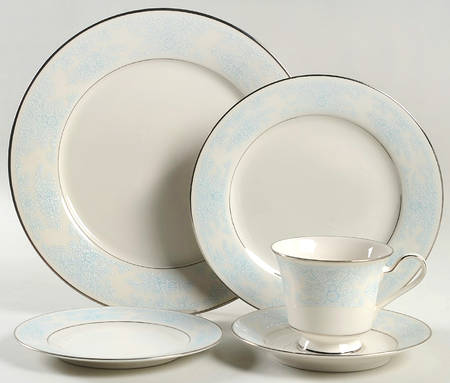 Moonbeam 5 Piece Place Setting