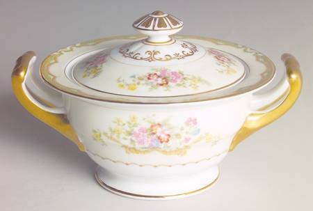 Muriel Sugar Bowl & Lid