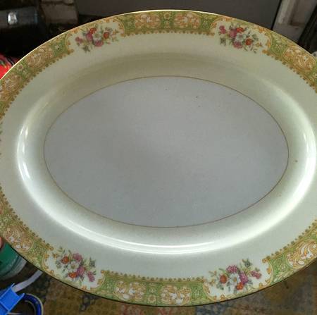 Mystery #102 11" Oval Serving Platter