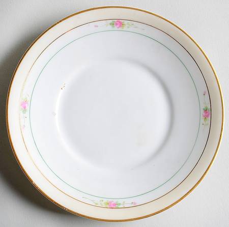 Mystery #104 Small Bread & Butter Plate