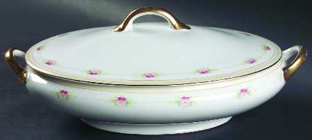 Mystery #107 Oval Covered Vegetable