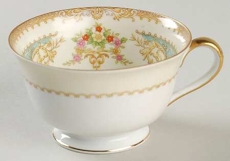 Mystery #109 Footed Cup