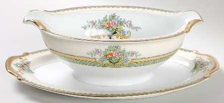 Mystery #116 Gravy Boat with Attached Underplate