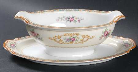 Mystery #119 Gravy Boat with Attached Underplate
