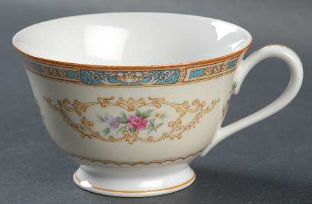 Mystery #119 Footed Cup
