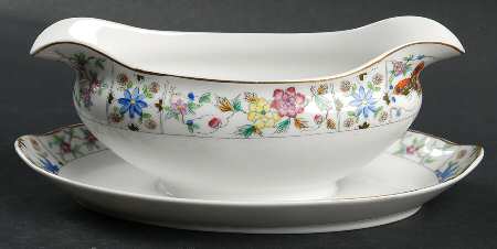 Mystery #122 Gravy Boat with Attached Underplate
