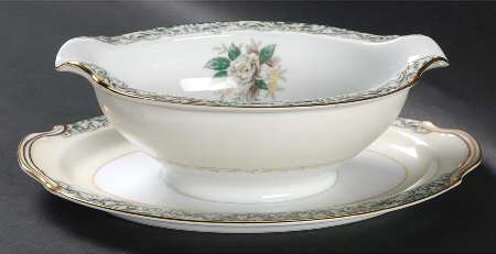 Mystery #14 Gravy Boat with Attached Underplate