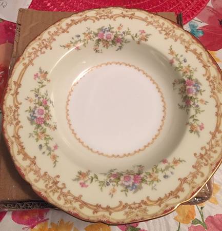 Mystery #142 Rim Soup Bowl