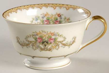 Mystery #149 Footed Cup