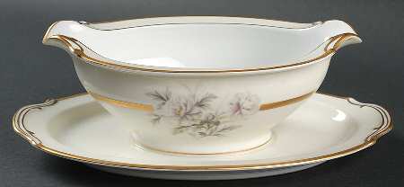Mystery #165 Gravy Boat with Attached Underplate