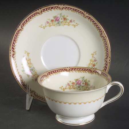 Mystery #179 Footed Cup & Saucer Set