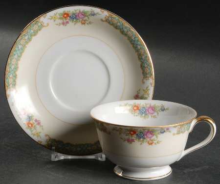 Mystery #191 Footed Cup & Saucer Set