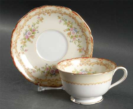Mystery #195 Footed Cup & Saucer Set