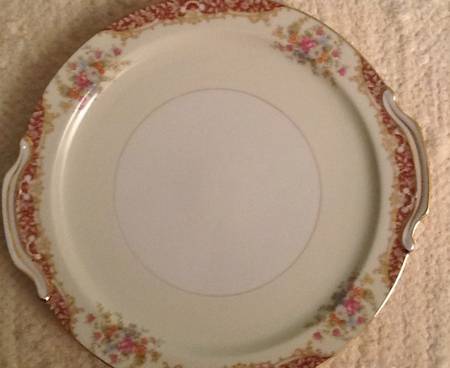 Mystery #205 Handled Cake Plate