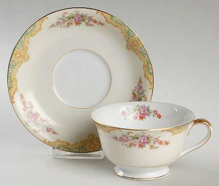 Mystery #207g Footed Cup & Saucer Set