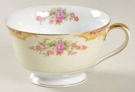 Mystery #207r Footed Cup