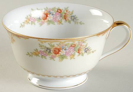 Mystery #209 Footed Cup