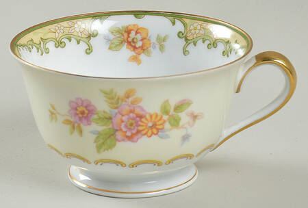 Mystery #235 Footed Cup