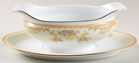 Mystery #35 Gravy Boat with Attached Underplate