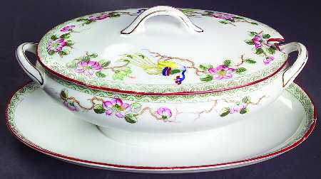 Mystery #40 Gravy Boat w/Attached Underplate & Lid