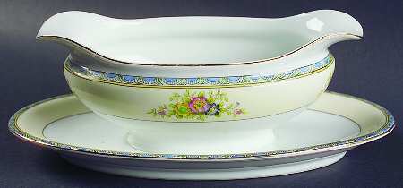 Mystery #42 Gravy Boat with Attached Underplate