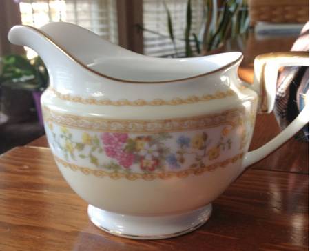 Mystery #57 Creamer
