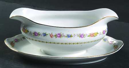 Mystery #70 Gravy Boat with Attached Underplate