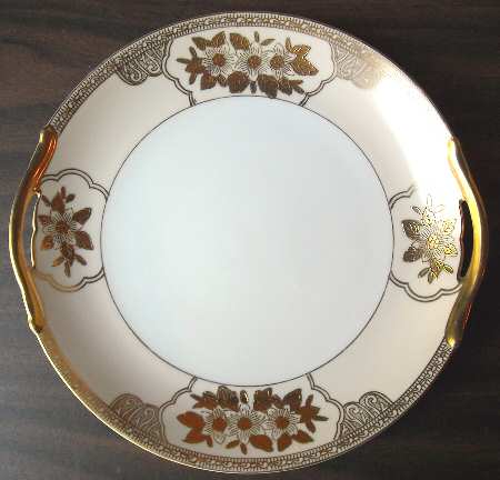 Mystery #75 Handled Cake Plate