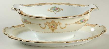 Mystery #87 Gravy Boat with Attached Underplate