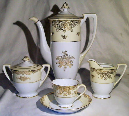 Mystery #93 Footed Demitasse Cup & Saucer Set