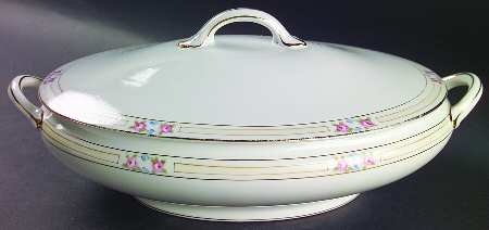 Mystery #97 Oval Covered Vegetable