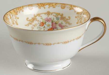 N10 Footed Cup