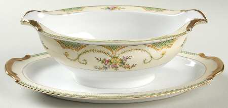 N101 Gravy Boat with Attached Underplate