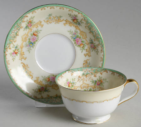 N103 Footed Cup & Saucer Set