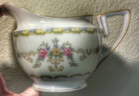 N109 Creamer