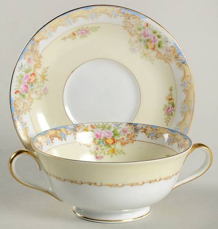 N117 Footed Cream Soup Bowl & Saucer Set