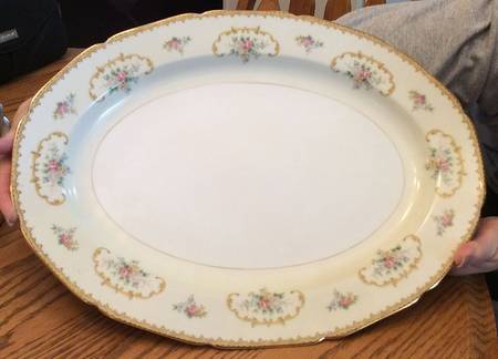 N752 16" Oval Serving Platter