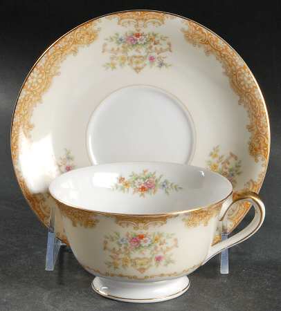 N127 Footed Cup & Saucer Set