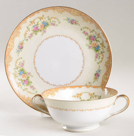 N135 Footed Cream Soup Bowl & Saucer Set