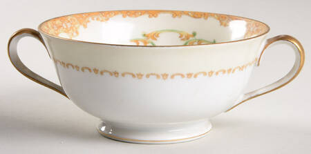 N135 Footed Cream Soup Bowl