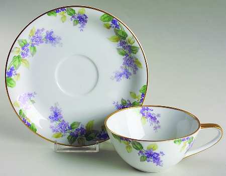 N137 Flat Cup & Saucer Set