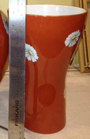 N14 10" Flared Vase