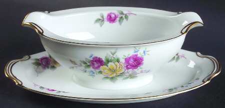 N141 Gravy Boat with Attached Underplate