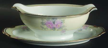 N143 Gravy Boat with Attached Underplate